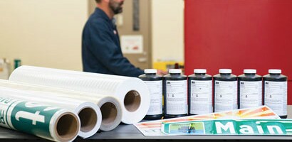 get high-quality traffic signs with 3M digital printing solutions
